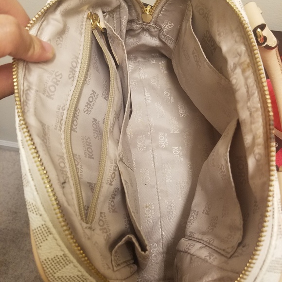 Michael Kors Logo Handbag - Picture 5 of 9